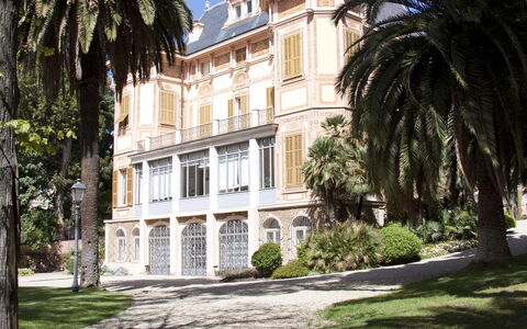 Casa Mimin, Vista Mare, Adults Only, Sanremo: Arbre, Zone Résidentielle, Arbuste, Domicile, Biens, Manoir, Appartement, Suppression Des Plantes Ligneuses, Condominium