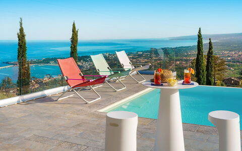 Villa Shelly: Meubles, Mobilier De Jardin, Chaise, Recours, Ombre, Eco Hôtel, Piscine, Ville Resort, Table Basse