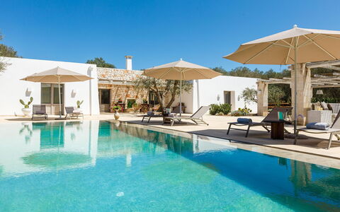 Villa Olivella: Piscine, Recours, Biens, Villa, Ombre, Hacienda, Manoir, Ville Resort, Eco Hôtel, Hôtel
