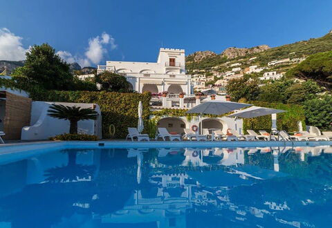 Villa Desideria: Piscine, Recours, Ville Resort, Hôtel, Thermes, Villa, Village De Montagne, Hacienda, Hôtel Boutique