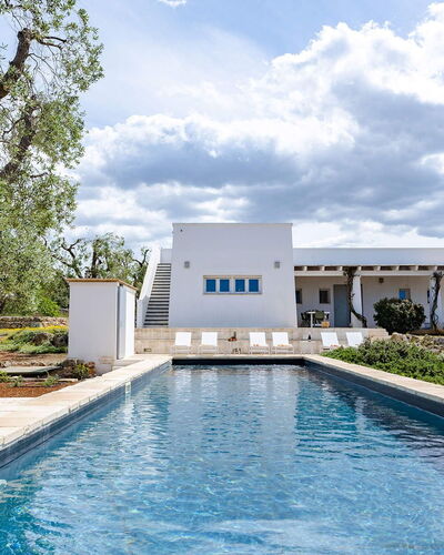 Villa Il Guaceto: Bleu, Piscine, Domicile, Biens, Ombre, Caractéristique De L'Eau, Recours, Aménagement Paysager, Villa, Conception