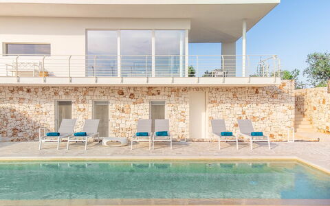 Villa Panita: Piscine, Composite, Mobilier De Jardin, Biens, Chaise, Recours, Villa, Balcon, Ombre, Conception