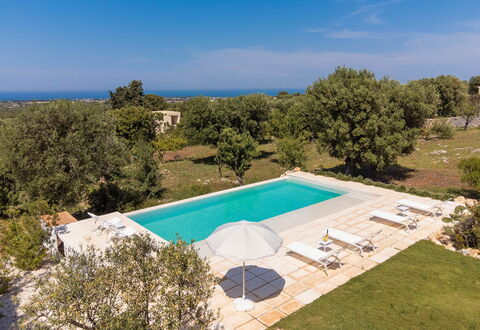 Villa Riva: Bleu, Biens, Piscine, Hacienda, Arrière-Cour, Villa, Ferme