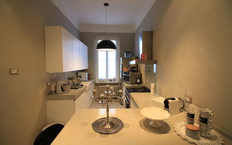 Letizia: Design Intérieur, Meubles, Plafond, Sol, Éclairage, Luminaire, Comptoir, Sol, Cuisine, Pièce