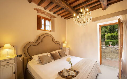 Villa Grevigiana: Meubles, Design Intérieur, Chambre, Domicile, Lit, Literie, Cadre De Lit, Drap De Lit, Pièce, Appartement