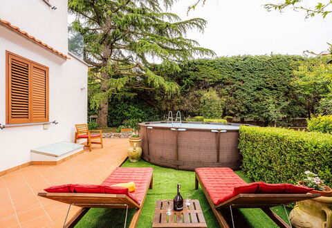 Villa Ava: Jardin, Meubles, Arrière-Cour, Mobilier De Jardin, Piscine, Eco Hôtel, Loisir, Pelouse, Tache De Bois, Aménagement Paysager