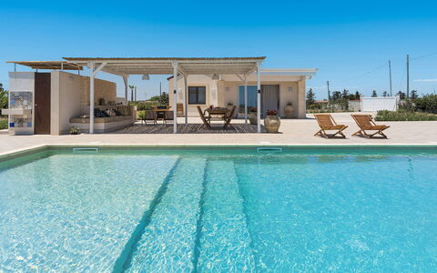 Villa Camporeale: Piscine, Composite, Ombre, Recours, Béton, Biens, Structure En Plein Air, Conception, Mobilier De Jardin, Villa