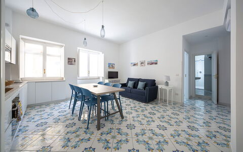 Maison Maiori: Sol, Sol, Design Intérieur, Plafond, Tuile, Conception, Chaise, Fond D'Écran, Parquet