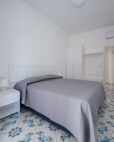 Maison Maiori: Sol, Sol, Design Intérieur, Pièce, Plafond, Appartement, Chambre, Tuile, Parquet