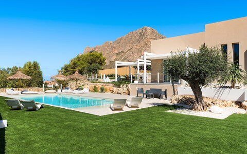 Villa Cornino: Piscine, Recours, Biens, Mobilier De Jardin, Eco Hôtel, Villa, Aménagement Paysager, Hacienda, Parapluie, Ombre