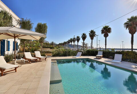 Casa Leuca: Bleu, Piscine, Recours, Balancelle, Mobilier De Jardin, Eco Hôtel, Ombre, Parapluie, Hôtel, Villa