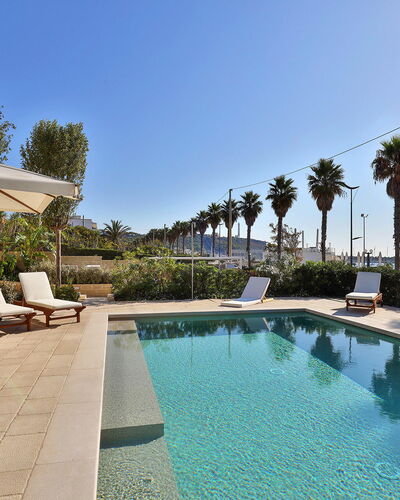 Casa Leuca: Bleu, Piscine, Recours, Balancelle, Mobilier De Jardin, Eco Hôtel, Ombre, Parapluie, Hôtel, Villa