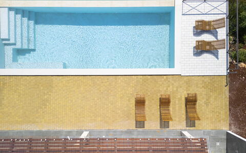 Villa Priscilla: Piscine, Bois, Sol, Composite, Ombre, Tache De Bois, Recours, Dur, Conception, Tuile