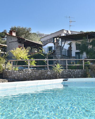 Villa Birbante: Piscine, Recours, Hacienda, Ombre, Arrière-Cour, Caractéristique De L'Eau, Eco Hôtel, Structure En Plein Air, Dalle