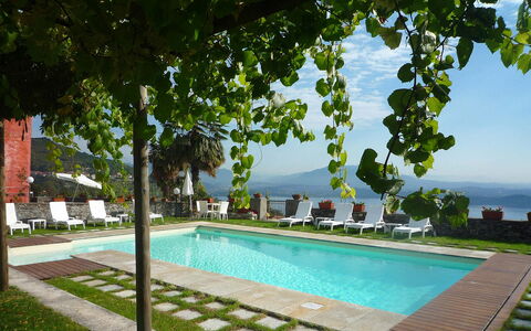 Mariuccia 3: Piscine, Recours, Eco Hôtel, Mobilier De Jardin, Chaîne De Montagnes, Ombre, Hacienda, Ville Resort, Hôtel, Crête