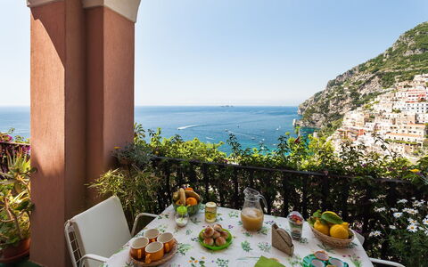 Casa Annalu: Meubles, Domicile, Recours, Pot De Fleur, Plante D'Appartement, Chaise, Balcon, Eco Hôtel, Villa, Table Cuisine Et Salle A Manger