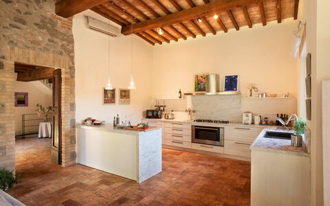 Villa Collombroso: Meubles, Design Intérieur, Sol, Mur, Bois, Sol, Plafond, Comptoir, Cuisine, Éclairage