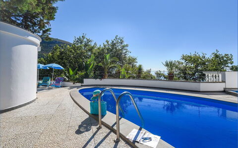 Villa Lamaro: Bleu, Piscine, Recours, Mobilier De Jardin, Ombre, Eco Hôtel, Balcon, Hôtel, Ville Resort, Villa