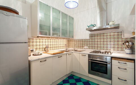 Casa Bellevue: Cuisine, Appareil De Cuisine, Principaux Appliance, Comptoir, Design Intérieur, Sol, Sol, Cabinetry, Cuisinière, Électroménager