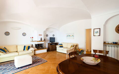 Casa Dorothea 3: Design Intérieur, Meubles, Sol, Plafond, Sol, Pièce, Table, Canapé, Appartement, Salon