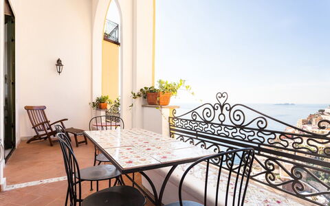 Casa Li Galli: Design Intérieur, Mer, Balcon, Océan, Table Cuisine Et Salle A Manger, Chaise, Côte, Plante D'Appartement, Tache De Bois, Recours