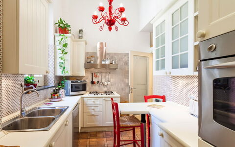 Casa Rossella: Cuisine, Design Intérieur, Comptoir, Appareil De Cuisine, Meubles, Cabinetry, Sol, Principaux Appliance, Luminaire, Domicile