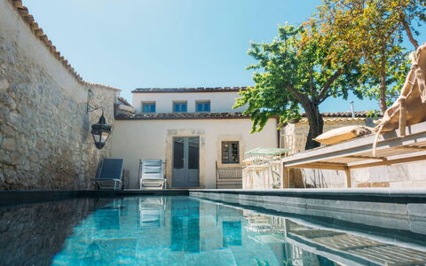 Villa Acreide: Piscine, Hôtel
