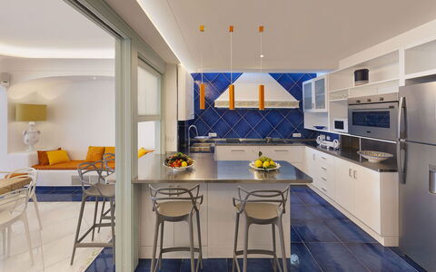 Villa Avion: Meubles, Design Intérieur, Cuisine, Sol, Plafond, Sol, Comptoir, Éclairage, Luminaire, Chaise