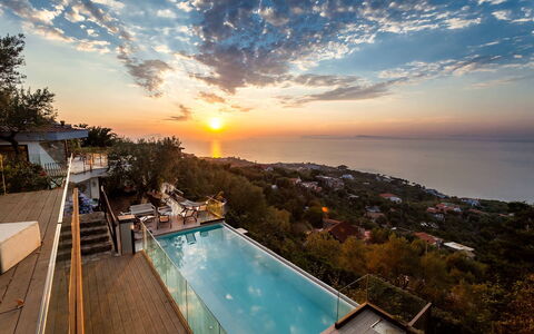 Villa Davide: L'Eau, Piscine, Recours, Loisir, Crépuscule, Eco Hôtel, Soirée, Ville Resort, Hôtel, Vacances