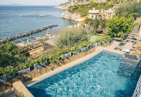 Villa Heart: L'Eau, Plan D'Eau, Piscine, Recours, Cotiers Et Relief Océaniques, Côte, Mer, Eco Hôtel, Ville Resort, Rive