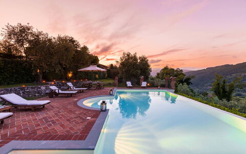 Villa Il Castagno: Piscine, Paysage, Recours, Crépuscule, Eco Hôtel, Biens, Hacienda, Soirée, Villa, Ferme