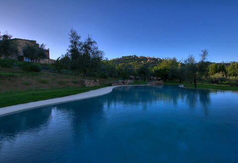 Villa Incanto: Bleu, L'Eau, La Nature, Paysage, Piscine, Réflexion, Réservoir, Étang, Aménagement Paysager, Caractéristique De L'Eau