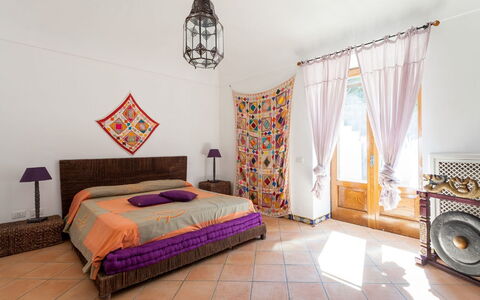 Villa Polluce: Meubles, Design Intérieur, Sol, Sol, Lit, Chambre, Bois, Pièce, Literie, Drap De Lit