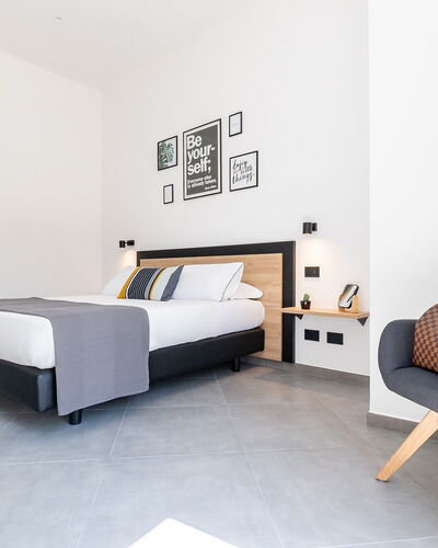 Apartment Vittoria: Design Intérieur, Meubles, Appartement, Pièce, Chaise, Conception, Hôtel, Cadre, Dur, Salon