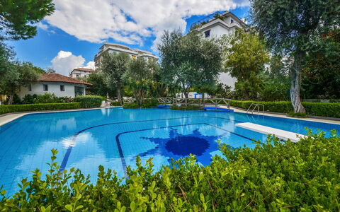 Casa Primavera: Piscine, Recours, Zone Résidentielle, Biens, Hacienda, Jardin, Eco Hôtel, Manoir, Villa, Aménagement Paysager