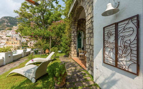 Villa Olivia: Mur, Pot De Fleur, Plante D'Appartement, Hacienda, Dalle, Mur De Pierre, Chaise, Cour, Balcon, Villa