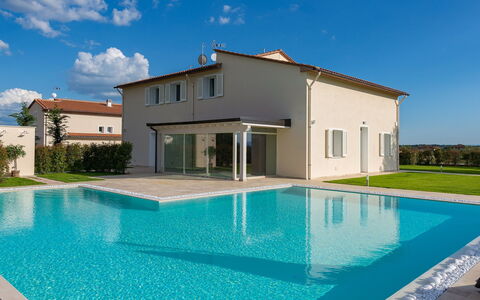 Villa Monsummano: Piscine, Recours, Zone Résidentielle, Domicile, Composite, Eco Hôtel, Biens, Thermes, Ombre, Villa