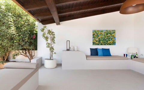 Cala Diletta: Design Intérieur, Meubles, Sol, Sol, Mur, Canapé, Bois, Plafond, Domicile, Salon