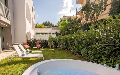 Suite Plumbago: Piscine, Recours, Mobilier De Jardin, Hacienda, Balancelle, Balcon, Villa, Hôtel, Eco Hôtel, Cour