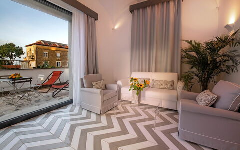 Suite Agave: Meubles, Sol, Design Intérieur, Sol, Appartement, Chaise, Canapé, Salon, Pot De Fleur