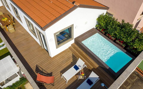 The Ivy Villa: Piscine, Domicile, Composite, Recours, Biens, Loisir, Eco Hôtel, Balcon, Villa, Hôtel