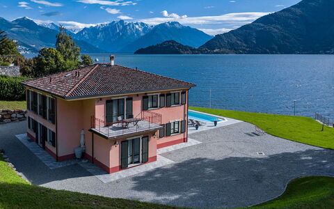 Villa Angela: Villa, Balcon, Ferme