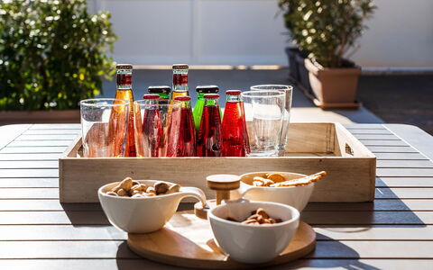 Kalimba: Aliments, Vaisselle, Ingrédient, Produire, Fruit, Bouteille, Serveware, Drinkware