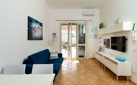 Kalimba: Meubles, Design Intérieur, Sol, Sol, Bois, Plafond, Canapé, Pièce, Salon, Appartement