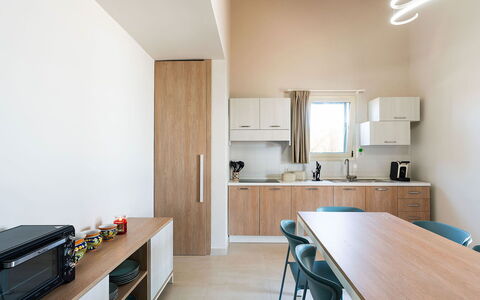 La Rosa dei Venti: Meubles, Design Intérieur, Cuisine, Comptoir, Sol, Appareil De Cuisine, Bois, Plafond, Luminaire, Cabinetry