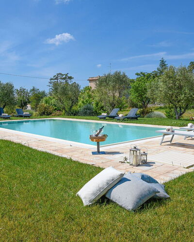 Trulli Martina: Piscine, Recours, Mobilier De Jardin, Biens, Jardin, Hacienda, Arrière-Cour, Aménagement Paysager, Eco Hôtel, Pelouse