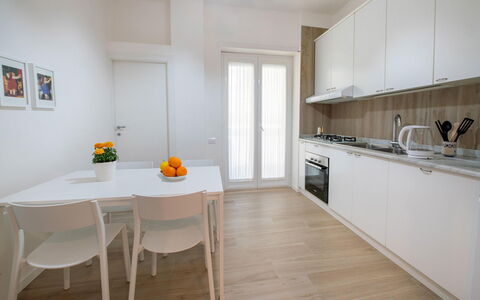 Apartment Bud: Meubles, Sol, Design Intérieur, Bois, Sol, Pièce, Cuisine, Domicile, Parquet, Table