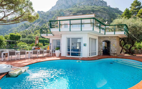 Villa Grazia: Piscine, Recours, Eco Hôtel, Biens, Balcon, Loisir, Villa, Hôtel, Ville Resort, Hacienda