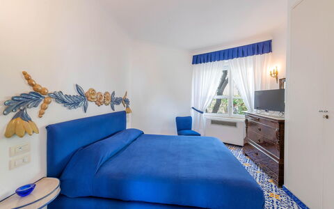 Villa Grazia: Meubles, Design Intérieur, Sol, Sol, Chambre, Drap De Lit, Lit, Linge, Literie, Pièce