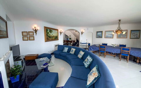 Villa Grazia: Meubles, Design Intérieur, Canapé, Sol, Sol, Table, Plafond, Salon, Pièce, Éclairage